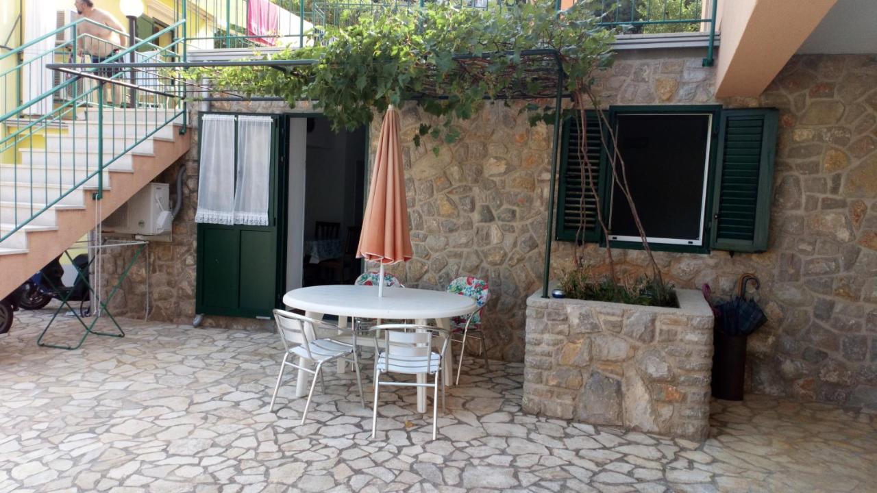 Antonio Apartman 2 Veli Losinj Bagian luar foto