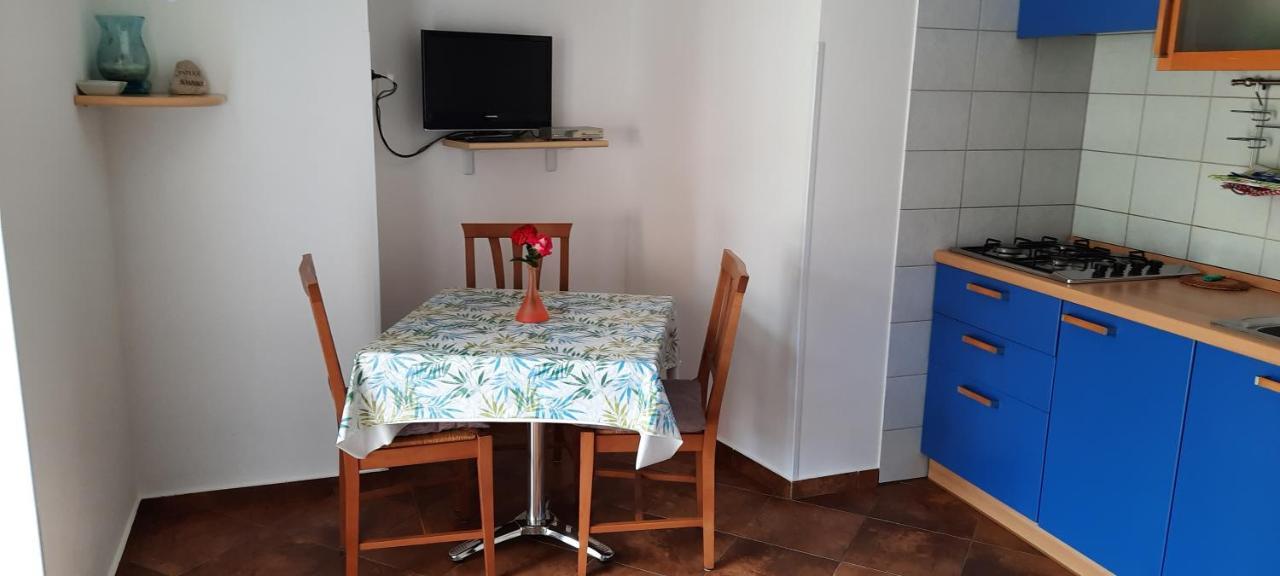 Antonio Apartman 2 Veli Losinj Bagian luar foto